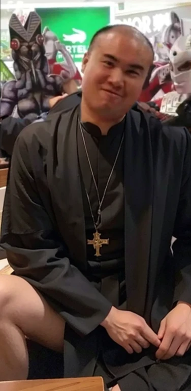 A high-ranking monk。beautiful cassock