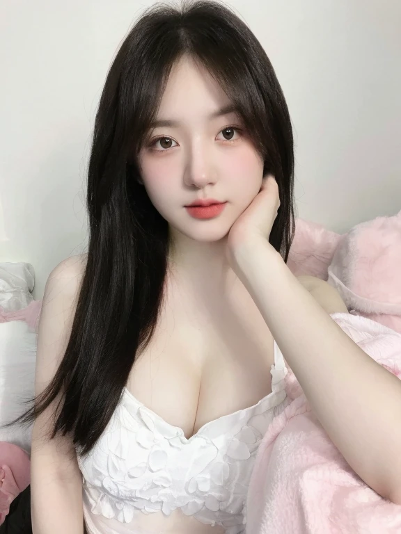 (realistic、high resolution:1.3)、 1 girl with perfect figure、selfee、Long、((white skin:1.3))、Huge breasts:1.3、white bikini、looking at viewers、super fine face and eyes、long hair、 in bedroom, sit on the bed、exposed cleavage、upper body、half body