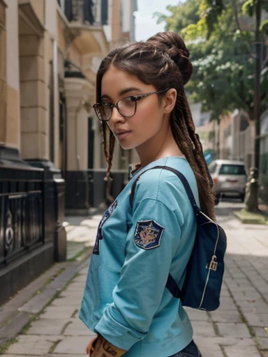 "Crie uma imagem marcante de Isabella no seu primeiro dia em Harvard, wearing a university uniform. Destaque-a vestindo o uniforme de forma elegante, maintaining its authenticity and unique style. Isabella, aos 22 anos, possui um rosto perfeito com pele mo...