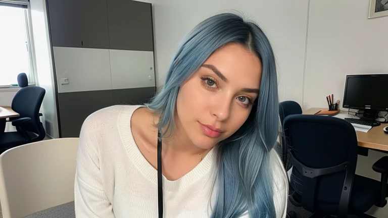 Fotografia profissional, beautiful woman with white skin and blue hair with black roots , de 24 anos , um sinal no queixo, rosto inocente detalhado,  foto com qualidade, she is sitting on a chair in the office , super bem vestida, sem decotes 