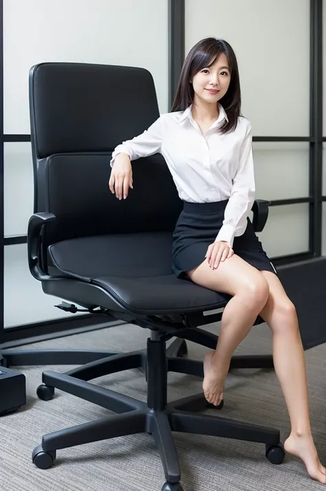 Pure Japanese, Career woman,Perfect Face,  bare feet, Black Suit, Full body images, office,skirt