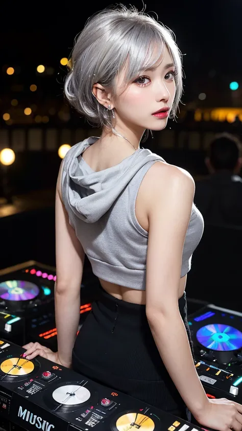 highest quality, Tabletop, 超A high resolution, (Realistic:1.4), (Japanese Idols),RAW Photos, One Girl, night,Detailed skin,nightclub,disco,(bionde:1.2), (silver inner hair:1.3),Glossy lips,28 years old,Beautiful and beautiful eyes,eye shadow,Diamond jewell...