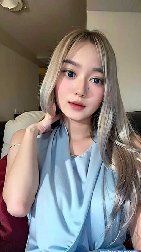 silver shiny hair、Super long straight silky hair、Dazzling blonde super long silky hair、18 years old cute little beautiful face、A beautiful girl、Sparkling blonde dancing in front of a pretty face、Long, silky bangs that cover the space between the eyes、Very ...