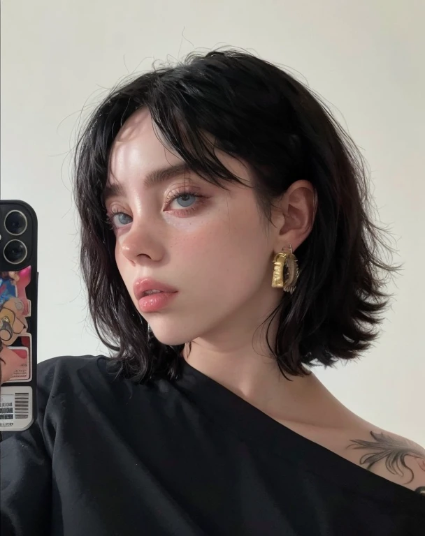 Kizi, shorth hair, olhos da billie eilish, feminine traits 