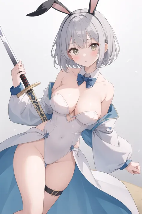 Bunny girl、Raise a large sword、Gray Hair、short hair