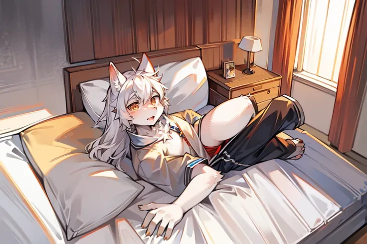 White Wolf Youth，Orange pupils，White hair，Shorts and shorts，nearl，On the bed