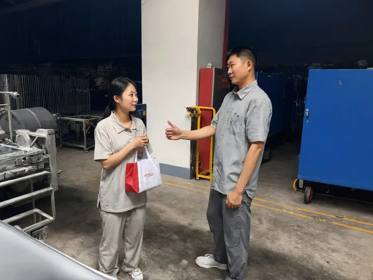 They talked in the warehouse, jinyiwei, F42, li zixin, from China, in the factory, Wing Wall and Shurak, Ruan Jia and Fenghua Zhong, Professional work, wei wang, Zeng Fanzhe, qiu fang, 😭 🤮 💕 🎀, lu ji, customer