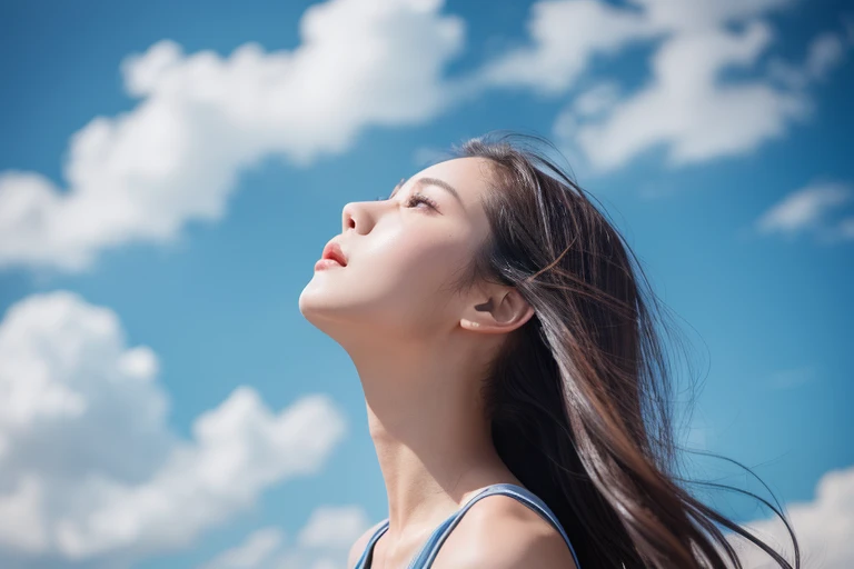 Beautiful woman standing on the plateau、Looking up at the sky、Hair fluttering in the wind、Tank top、Realistic photo、Professional photography with attention to detail