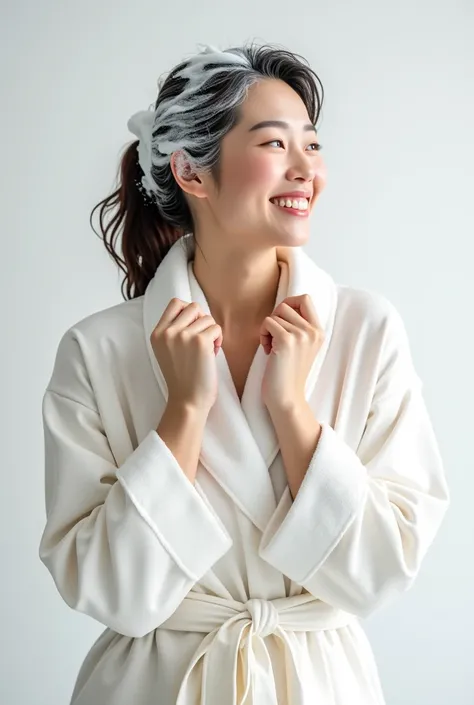 Create an Asian mature beauty，Wearing a white satin bathrobe，Double head scalp scratching，Washing hair with hands on top of head，There is a lot of foam on the head，Spread the foam all over your hair，Realistic foam，The expression is happy，Upper Body，The cha...