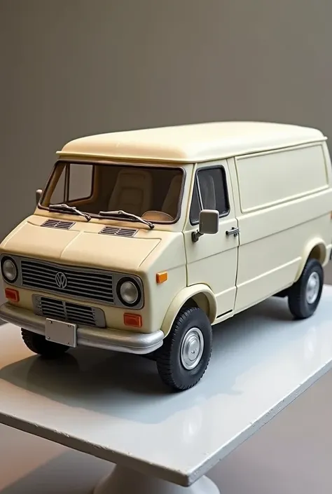 A minivan-shaped cake