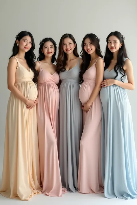 หญิงสาวแสนสวยชาวเอเชีย 5 คน คนที่หนึ่งเป็นคุณแม่แสนสวย อายุ 35 ปี ใส่ชุดเดรสยาวแสนสวยสีขาวทอง หญิงสาวแสนสวยคนที่สอง อายุ 20 ปี ใส่ชุดเดรสยาวแสนสวยสีขาวเงิน  หญิงสาวแสนสวยคนที่สาม อายุ 19 ปี ใส่ชุดเดรสยาวแสนสวยสีเทา  หญิงสาวแสนสวยคนที่สี่ อายุ 18 ปี ใส่ชุดเ...