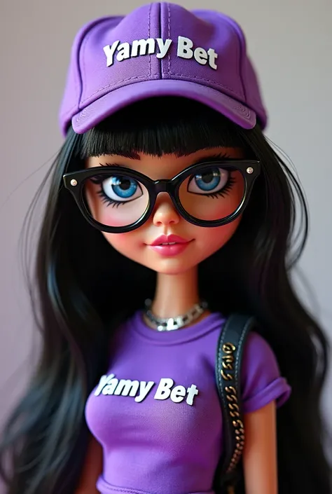 A bratz doll with black hair, bangs and light skin glasses , He is wearing a purple cap with his name on it. "yamy bet"  and a purple top that bears her name " yamy bet " and a sack on the shoulder.
The doll can be seen from the navel up