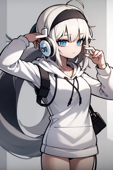 Put the headphones on your head、Dressed in a white hoodie