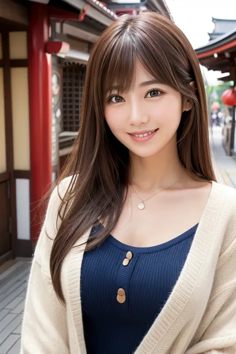 High resolution, Long Hair, bangs, Brown Hair、smile, Adult women、chest, 
Asakusa、Model body type、