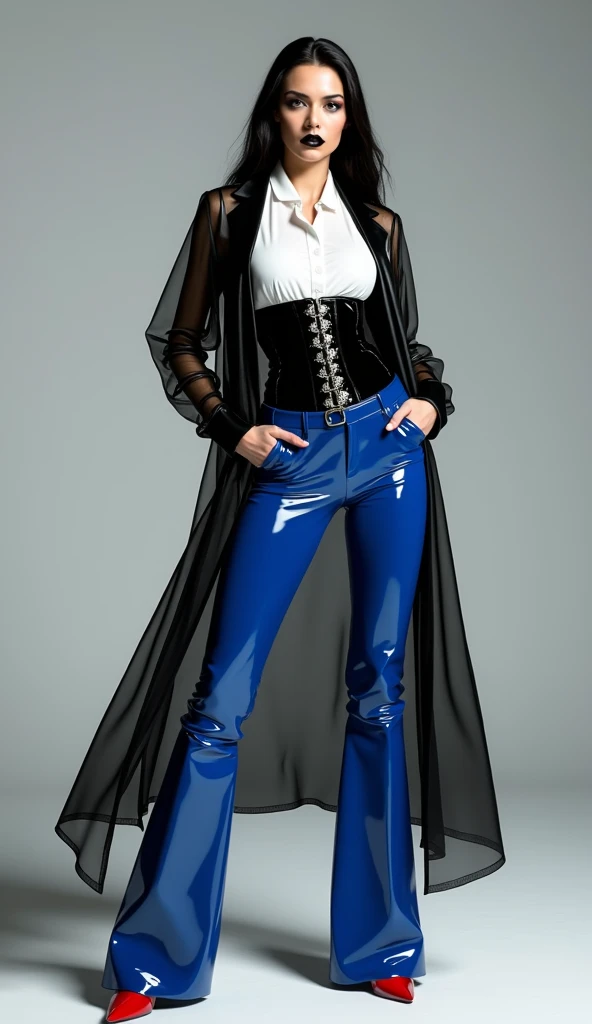 femme, latex, brillant, BDSM, , dominatrice, chemisier latex blanc, pantalon patte déléphant latex bleu, serre taille latex noir, manteau transparent en latex noir, corset en latex noir avec anneau métallique, talon aiguille vinyle rouge, visage sévère méc...