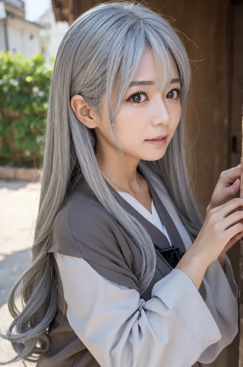 Dosukebe gray haired Lori doing manzuri