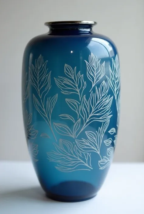  I am a professional designer 。
 I want to design the title of the ashes 。
 The design pattern is a blue transparent ceramic urn ，
 cylindrical height is about 23 cm ，About 20 cm in diameter 。
 The design pattern is a pattern where leaves imitate hands ，, ...