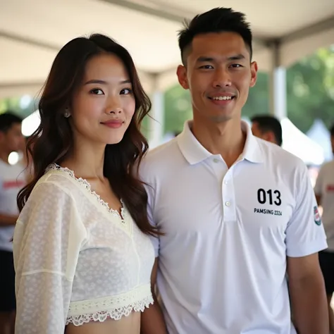  A beautiful Chinese woman , thin white lace sweatshirt ,  Her chest is very large ,  next to A 30-year-old Indonesian man , Pria Indonesia yang tampan, athletic,  and authoritatively dressed in a white polo shirt with the number  "013"  and the logo reads...