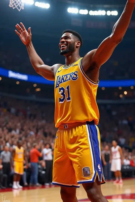 An NBA player cheering on his back by the name of Yeizel 