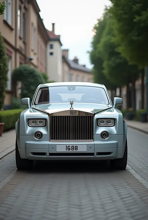 Rolls Royce Phantom 2006 in light gray