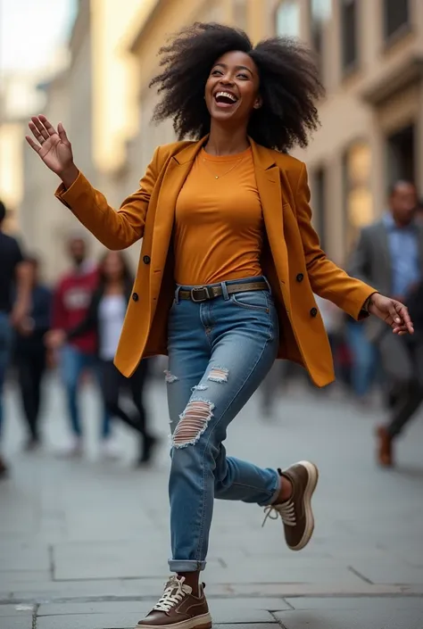 Africaine souriante qui danse en jeans, t-shirt, blazer, et baskets.