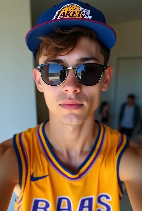 I took a selfie, I am a 19-year-old man with a slim, athletic build, wearing a Barça basketball shirt, sunglasses and a Lakers cap, messy short hair 