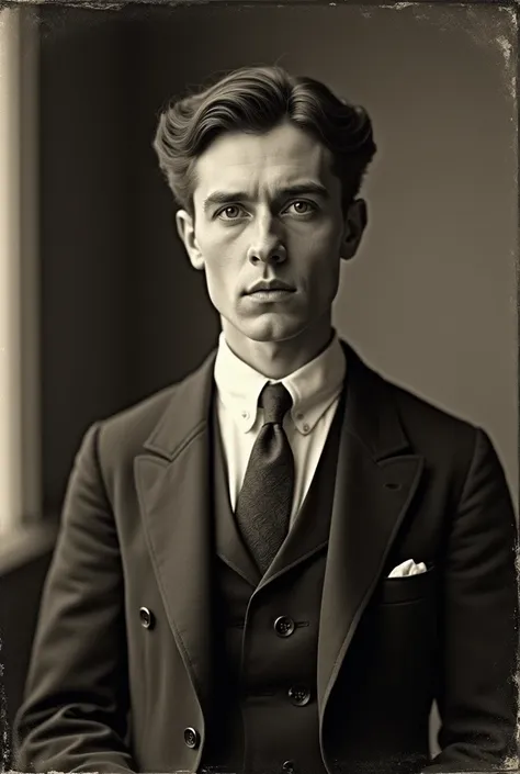 A 19th .  Century daguerreotype photograph of Heinrich Adler about the famous playwright actor. 
In 1898, at the age of 24, he looks seriously into the camera in a suit . 