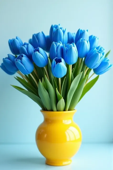 Beaucoup de tulipes bleu dans un vase jaune