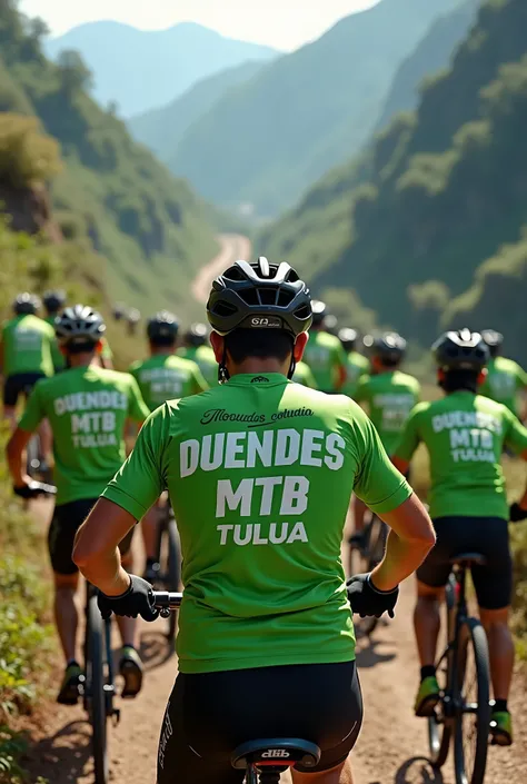  Mountain biking group green cycling uniform, And that it has Duendes mtb Tulua written  en oa parte de atras de la camisa y que aparezcan muchos ciclistas uniformados asi