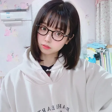  there was a woman wearing a white hoodie with bangs ,  short hair,  glasses and a t-shirt with ,  wearing large thin round glasses, Chiho, Wearing small round glasses, Ulzzang, Chen Xintong, Ma Yuyuan White ,   girl with dark hair,  pretty face with a sen...