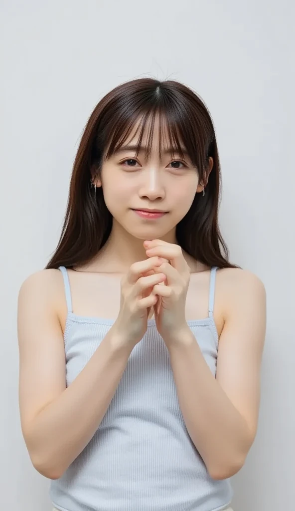  Super Fine、Picture of her face 、 and she has a smile showing her teeth, I&#39;m wearing a camisole,  I'm posing with my hands crossed in the shape of a heart in front of my chest、The background is plain 、    high definition  、細部にわたって   high definition  