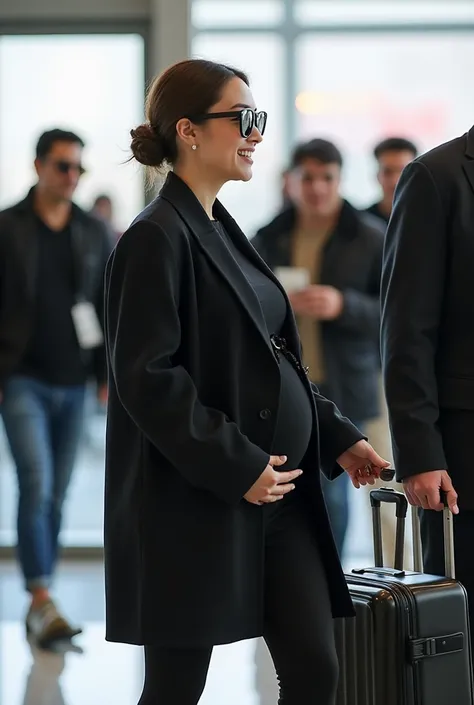 Beauty Korea pregnant rambut low bun, memakai blazer oversize, black skirt skirt ,  boots and black glasses , walk alongside husband wearing jacket and carrying suitcase at airport, smile, paparazzi swarming.