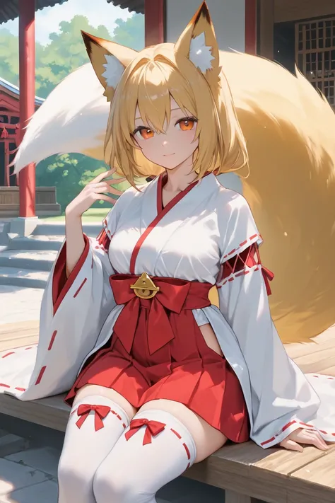 　Fox　Shrine maiden costume　whole body　 three-sided view　