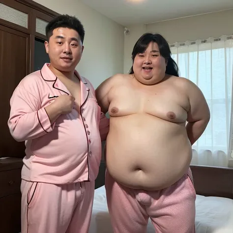 obese Chinese men、 long hair　 shirtless、An Abdominal Without Wrinkles 、 Belly button :1.5、 long hair　 pink pajama pants 