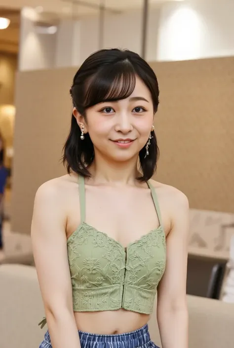  I、  I'm a 26 year old Japanese woman 。 my bust is 、It's a b cup 。、I、 I'm in the hotel entrance hall。I、 where you can see your navel、 look at your eyes 、smile 。(((   Loose camisole 、 The shoulder strap can be removed :1.52))),  ((Highly Accurate Anatomy :1...