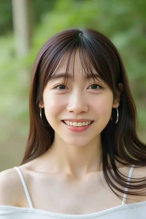  Super Fine、 up of her face 、 and she has a smile showing her teeth,  is wearing off-shoulder, The background is in the woods 、   high image quality、細部にわたって  high image quality