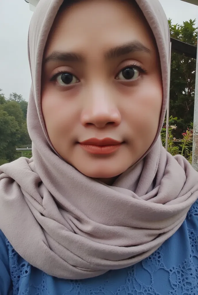 A highly realistic photo of Indonesian beauty woman, She has a square-shaped face, smooth natural skin, well-applied makeup that enhances her natural beauty, a slightly upturned nose, extra thin lips and subtle cleft chin., sexy and proportional body, medi...