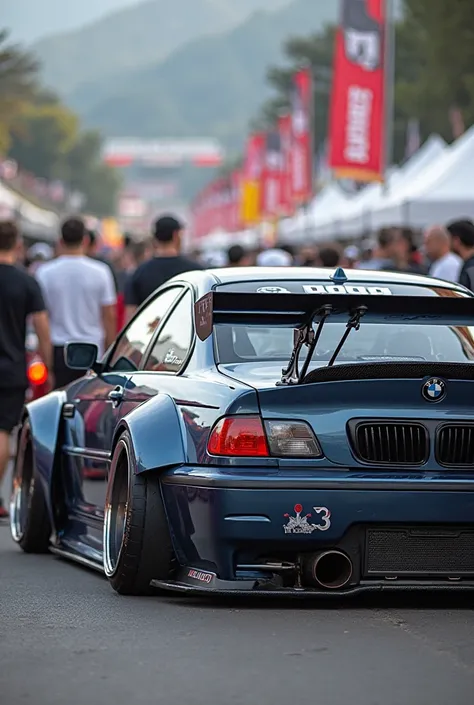 BMW M3 CS Slammed and tunned in a car event 