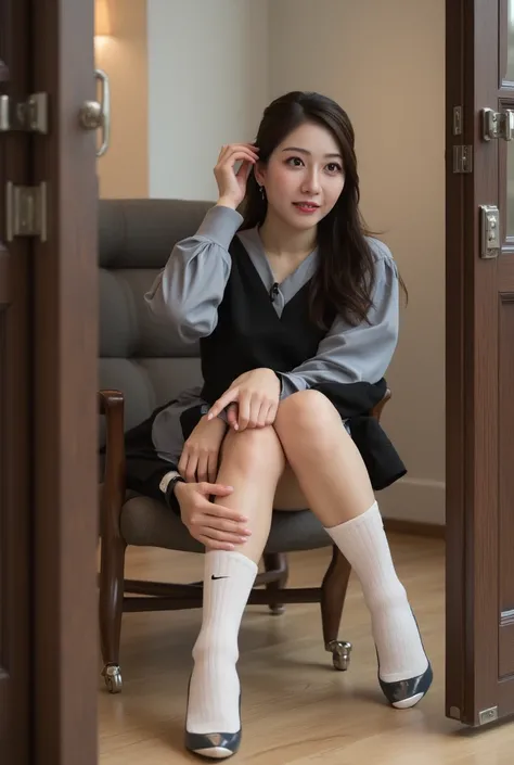 （  photorealistic  ：1.2）、  Japanese American model in her 20s 39      ;    thick legs、      hairstyle ponytail  、Female bank employee in uniform, beautiful 20 years old、  business uniform  、     sitting at the studio entrance    , Super sensual pose、   hig...