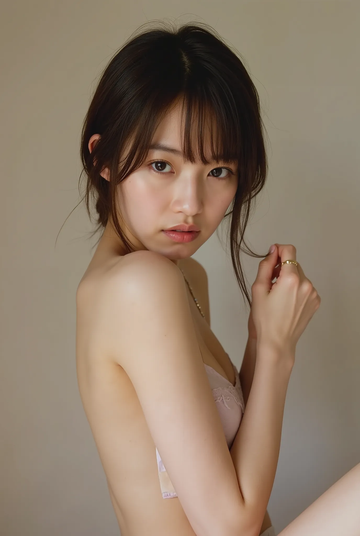 Japanese woman who looks almost naked、