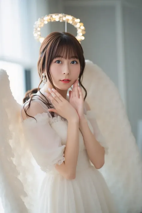  「Portrait of a Japanese woman cosplaying as an angel。she spreads white angel wings on her back、she wears a ring of light on her head。has an elegant and sacred atmosphere、soft light shines around her。The woman's face is calm、Smiling。the background is light...