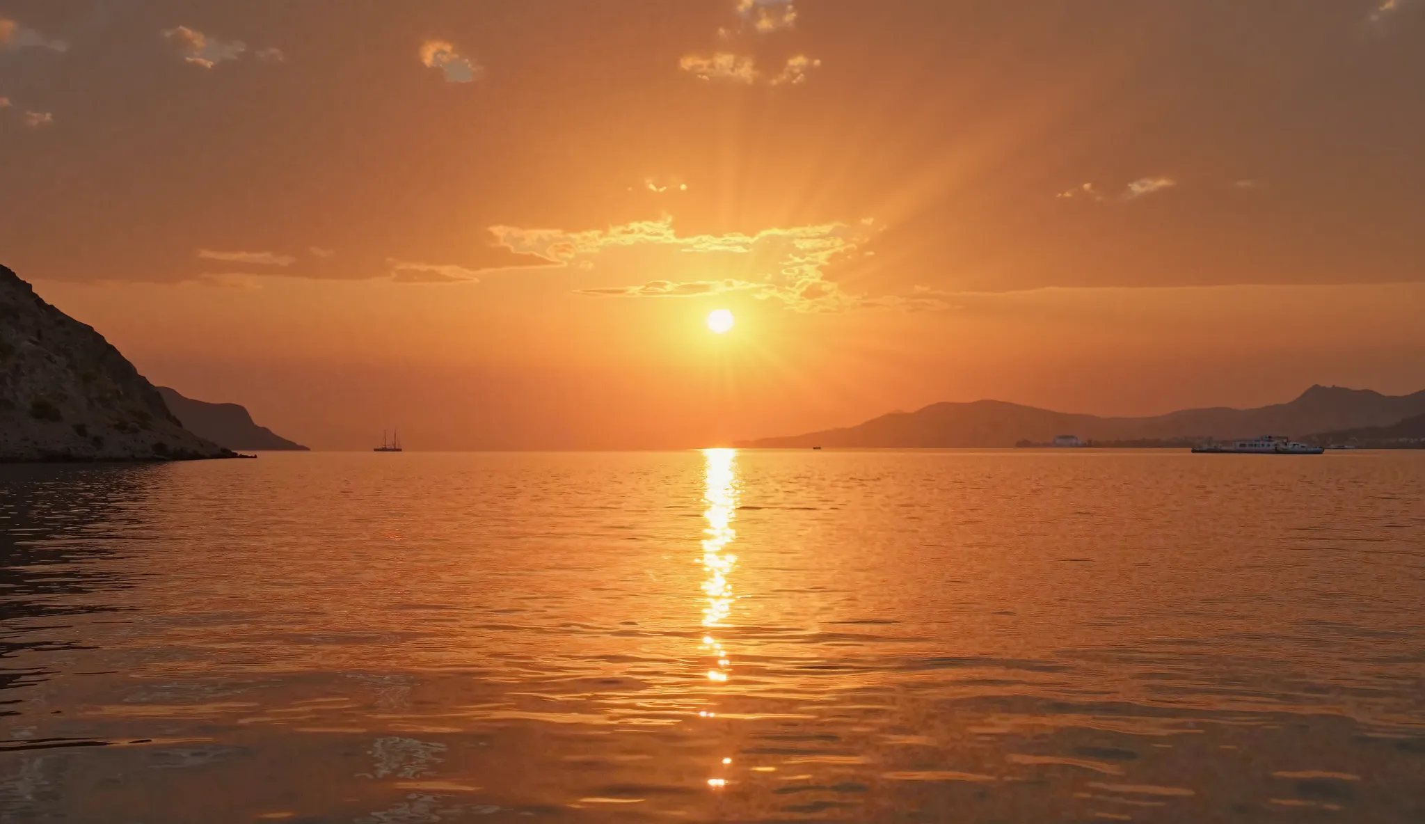 The sun crept slowly toward the horizon, dyeing the sky in shades of gold and reddish over the Sea of Galilee. The waters ,  At that time , Still quiet, they reflected the evening glare like an undulating mirror.