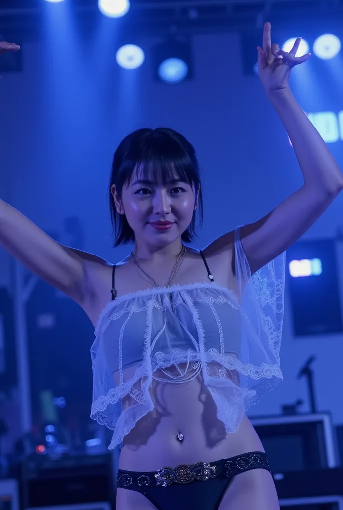  On the live stage  、        with her face facing up   手首   、    spread your hands 、  raise both arms、 Beautiful woman pulling    、 beautiful armpits、    torn lace tube top        、  low rise panties  、 Breasts are greatly exposed    、E Cup、              b...