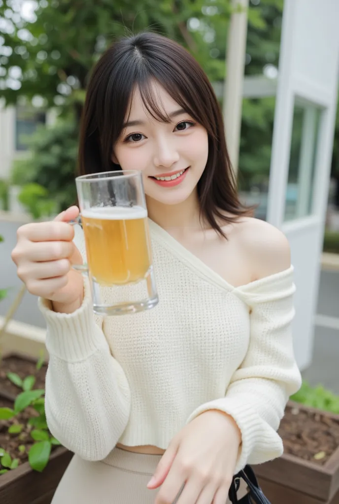 style is good　 knit 　 wearing a skirt　Beer 　smile　selfie　Japanese woman　black hair semi-long　 has bangs　