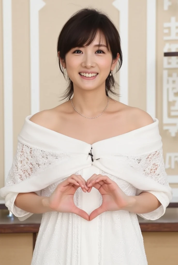 They are wearing off-shoulder pajamas, making a firm big heart shape with both hands, and holding them in front of their chest, View above collarbone、Throat up for a cute smile、Monotone background

