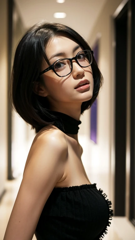 (highest quality、table top、8k、best image quality、Award-Winning Works)、one woman、(extra long disheveled bangs:1.1)、(BIG BLACK GLASSES :1.1)、(is, messy and disheveled:1.1)、( Strapless Bodysuit :1.3)、(big breasts:1.3)、(Chest:1.3)、(accentuate your body line:1....