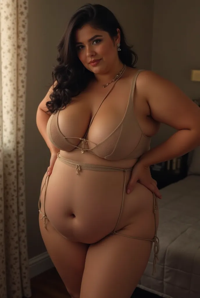 Chubby woman showing her pussy