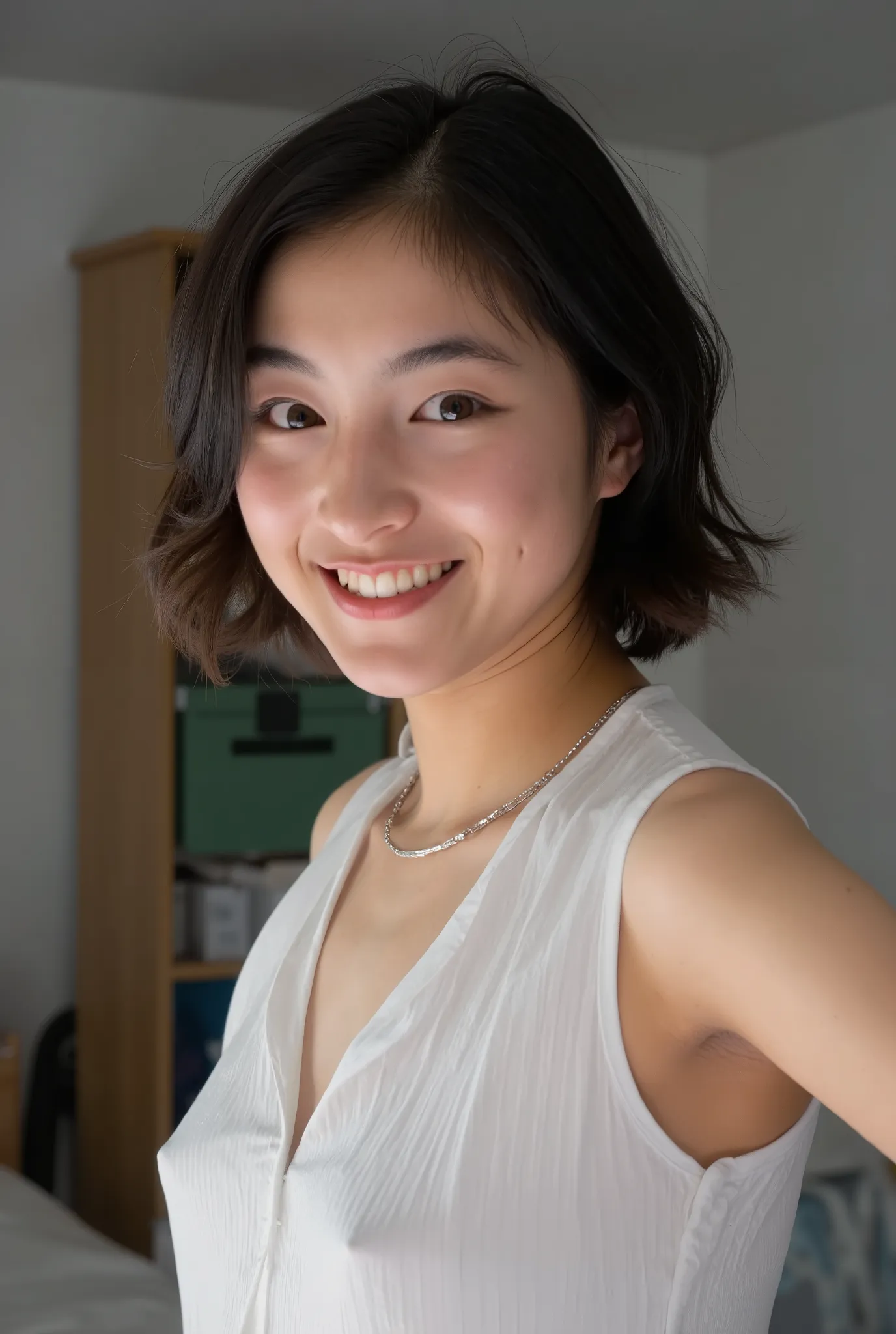 smile:2.0、 (super precise human body structure , Highest Quality 、 RAW photos、8k、32K、masterpiece、 realistic、 Photorealistic:1.37)、images of cute Japanese women removing items from shelves、 tank top、 shot in natural light、 upper body、 1 girl on break d...