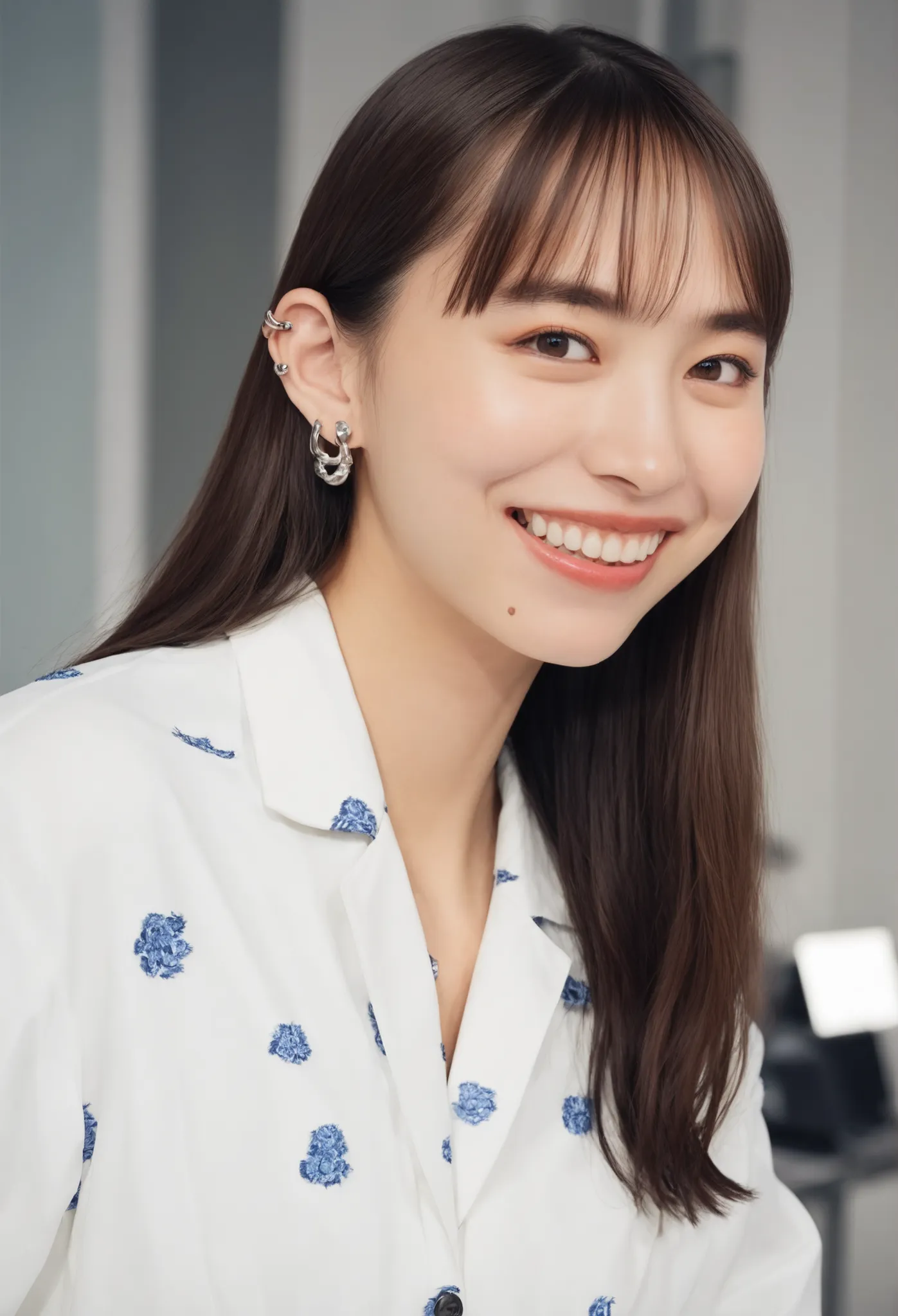 Neat Young Woman、and look at the camera、office lady suit、jacket、shirt、Hairstyle ショートカット、 pale brown hair、smile showing teeth、dark eyeshadow、ear piercing、Background is in a room