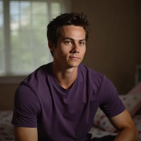 Man sitting on the bed in his bedroom, ao fundo uma janela.  Her skin is light and soft , with delicate and striking facial features. The eyes are light brown and slightly expressive, and she displays a discreet smile, barely noticeable. Is wearing a purpl...